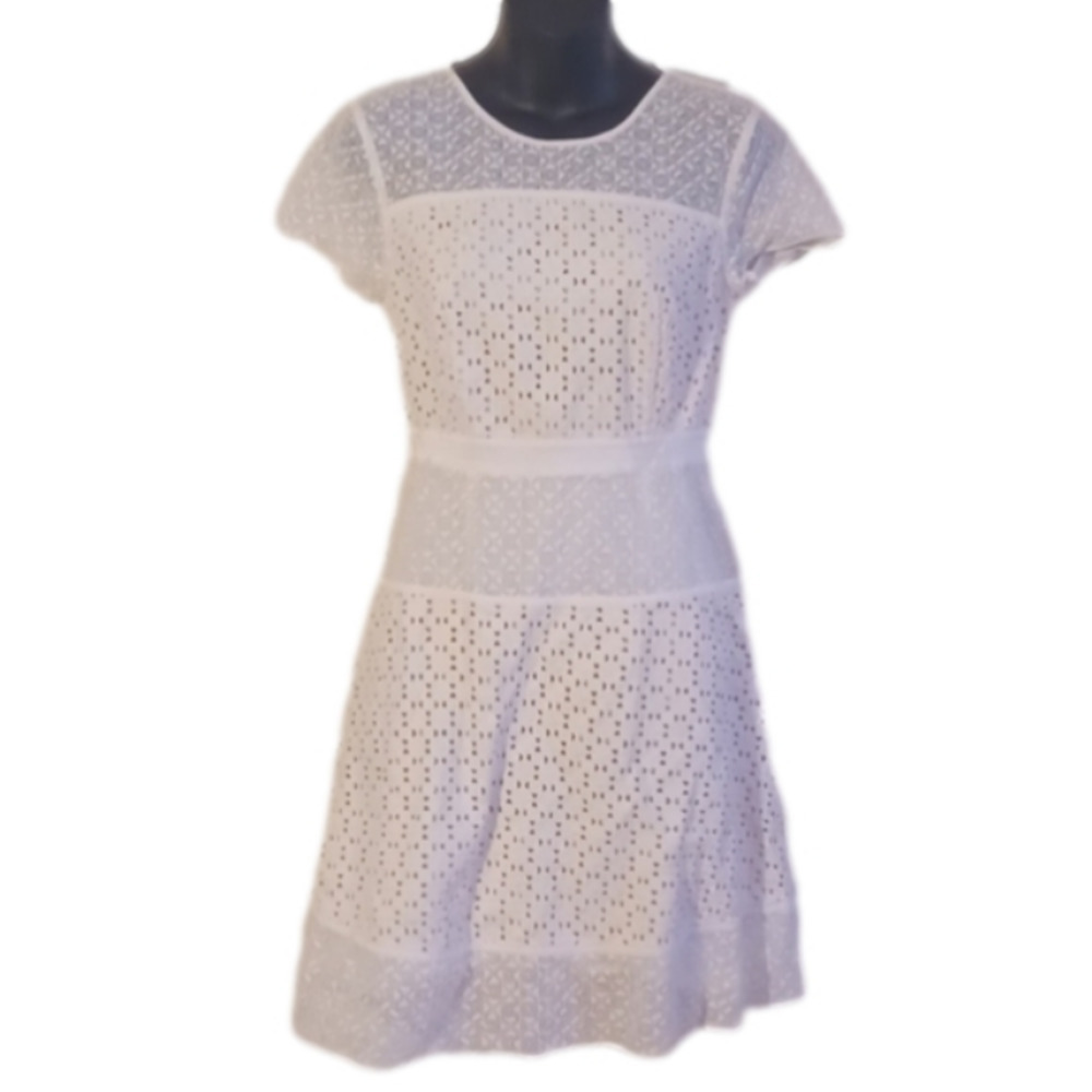 Banana Republic  off white/ cream lacey look dress..Fairycore. Size 4.